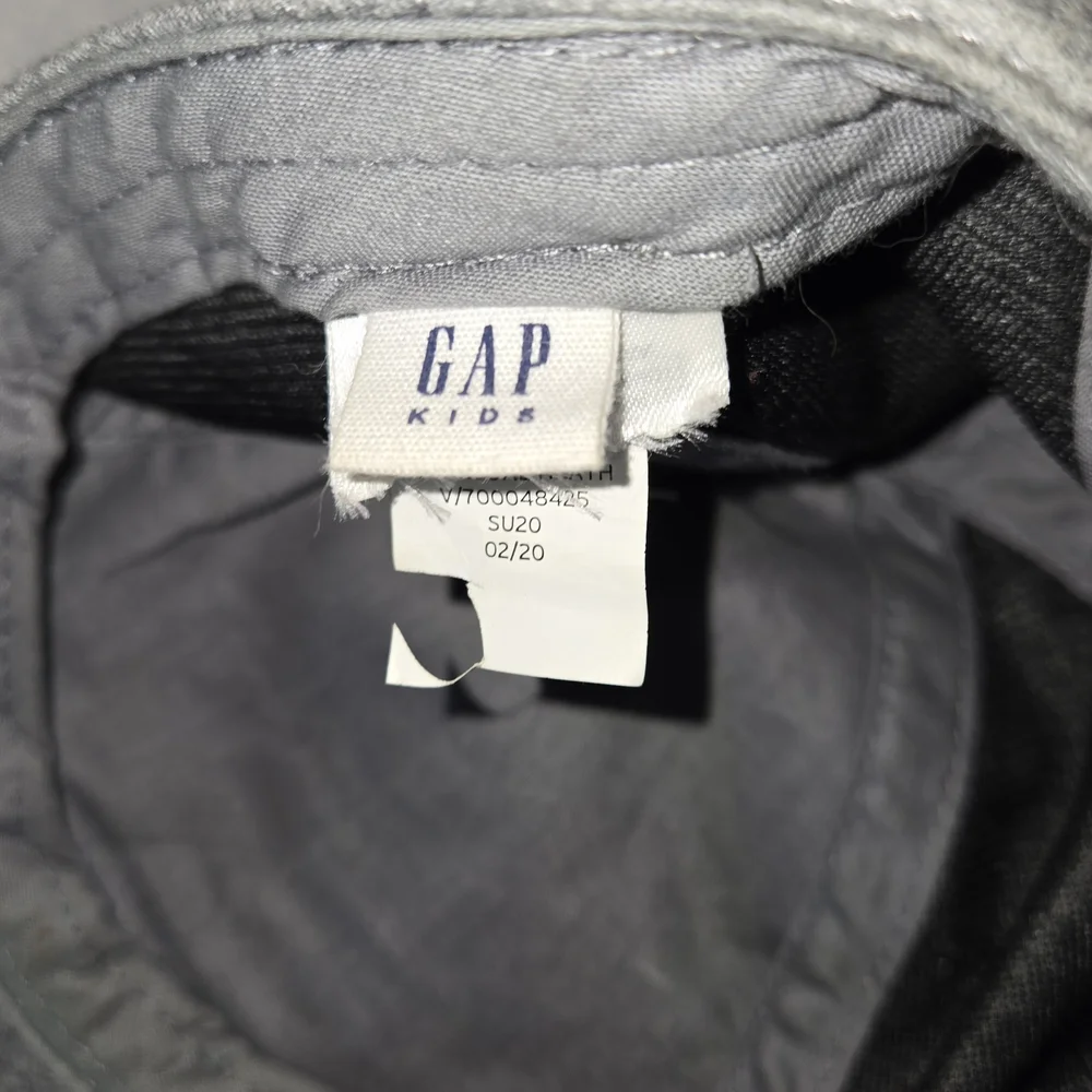 GAP Boys Gray Cap with Orange Logo Baseball Hat With Velcro Closure In Back